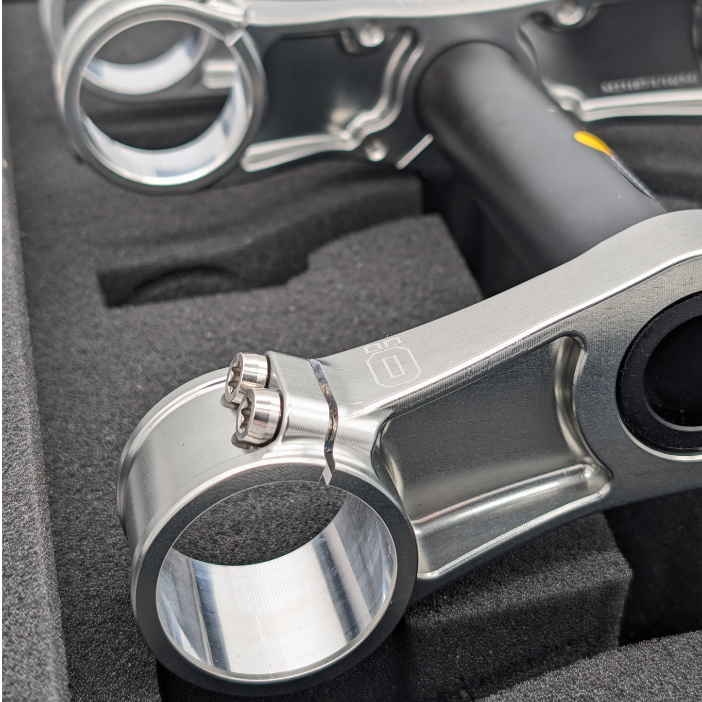 Ohlins Racing DH38 Racing Crown Set Ti 54mm Offset